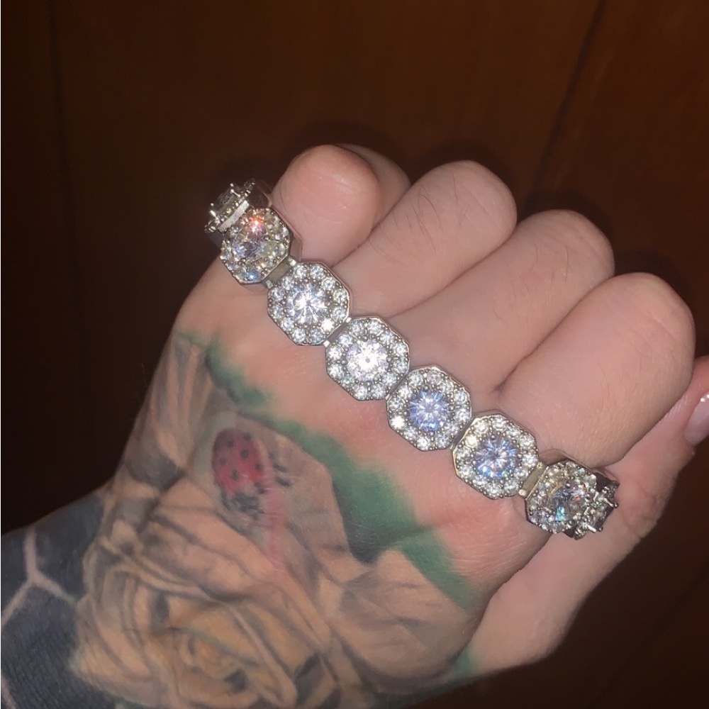 GLD clustered tennis bracelet